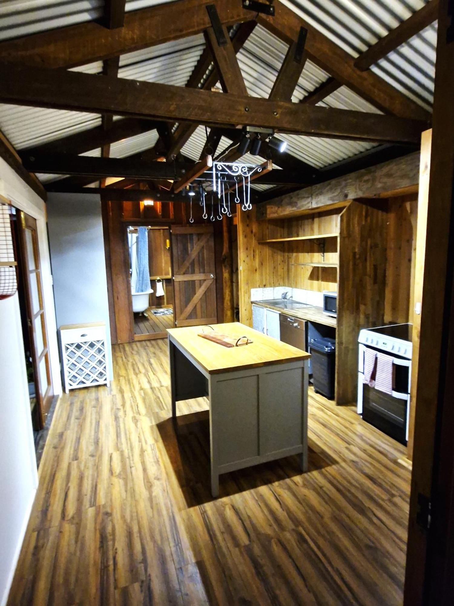 מונטוויל Country Cottage Sunshine Coast מראה חיצוני תמונה
