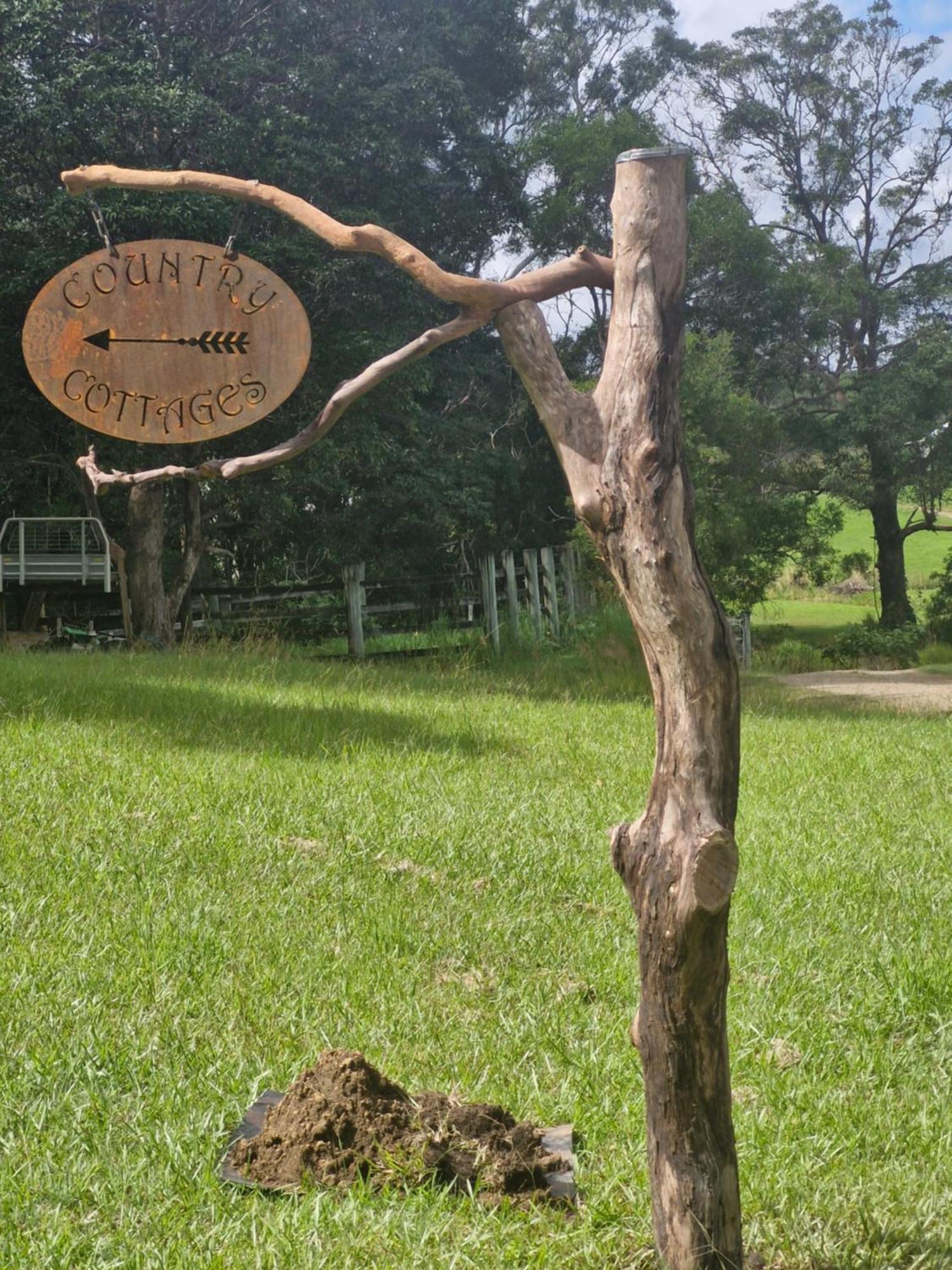 מונטוויל Country Cottage Sunshine Coast מראה חיצוני תמונה